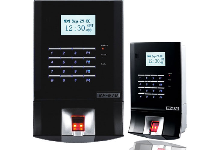 CHIYU BF-670 hỗ trợ vân tay, thẻ và mật khẩu, cho phép sử dụng nhiều cách xác thực trên cùng một thiết bị.